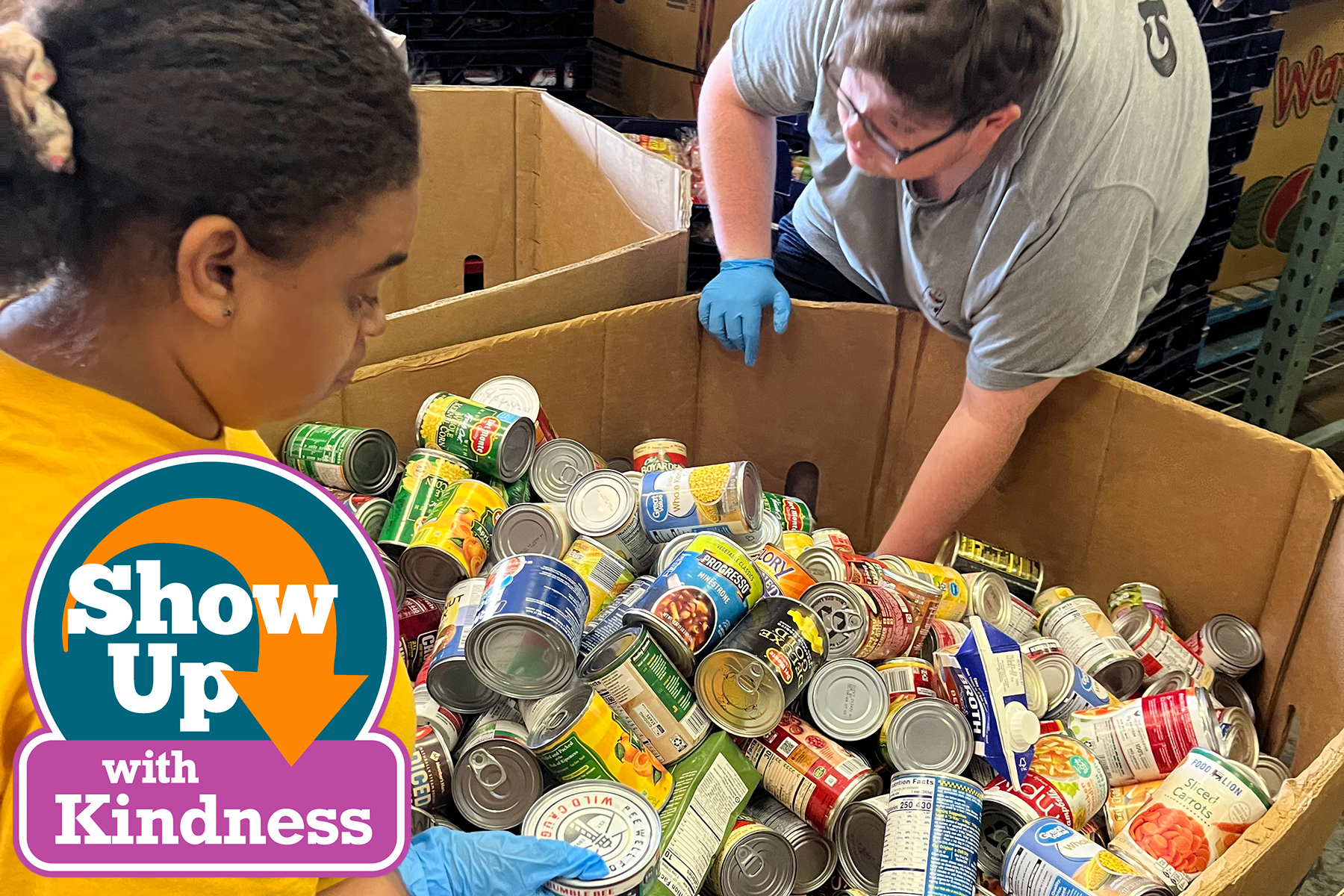 high school students working at the food drive