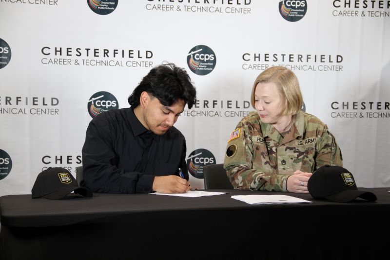 Student signing with military