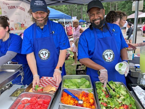 fresh food at farmers market